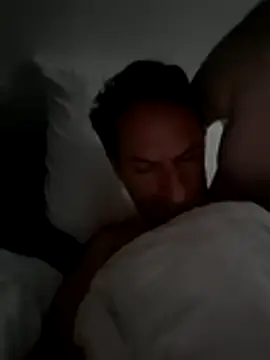 Snapshot of bagoulo chatting on 11.28.25 bagoulo online show from 11.28.25