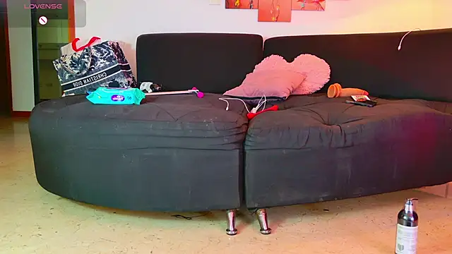 Snapshot of Lizzymontanaa chatting on 12.11.24 Lizzymontanaa online show from 12.11.24