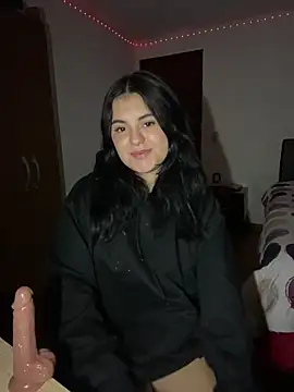 emiliaharper408 online show from 03.07.25