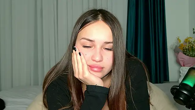 Brenda M00n online show from 03.15.25