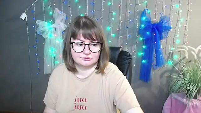 ZannaDreil online show from 11.24.25