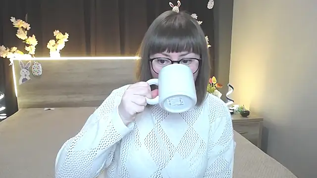 ZannaDreil online show from 04.05.26