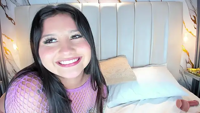 AvyMilton online show from 10.14.25