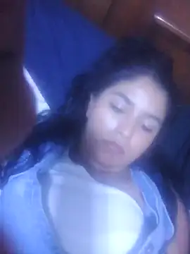 SINUECASTILLO online show from 02.12.25