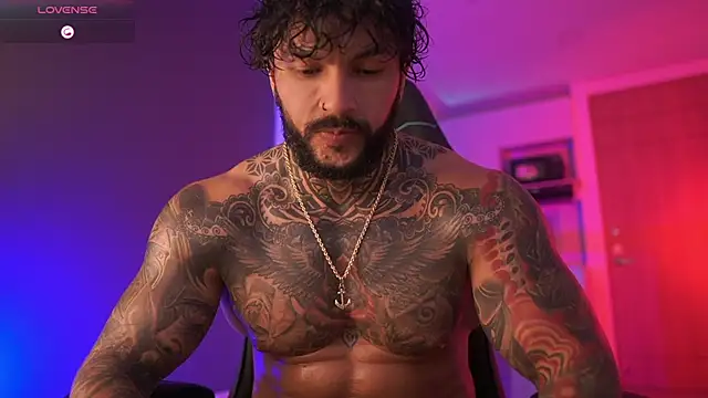 Snapshot of mariano_costa chatting on 11.21.25 mariano costa online show from 11.21.25