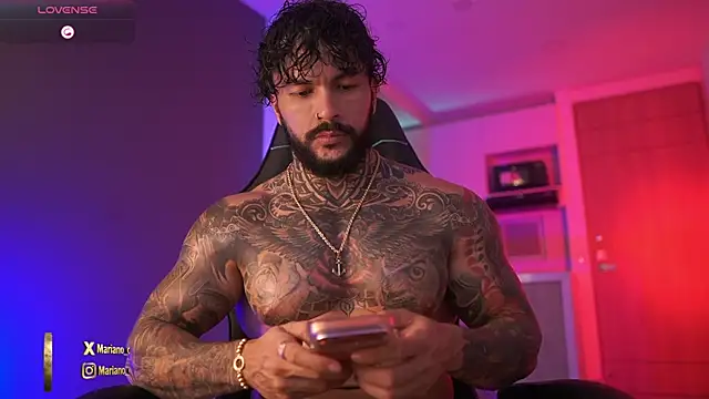 Snapshot of mariano_costa chatting on 11.27.25 mariano costa online show from 11.27.25