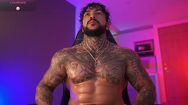 Snapshot of mariano_costa chatting on 12.14.25 mariano costa online show from 12.14.25