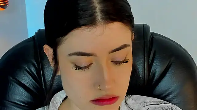 Snapshot of melody_suarez chatting on 01.17.25 melody suarez online show from 01.17.25