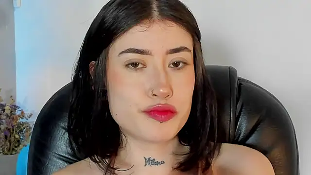 Snapshot of melody_suarez chatting on 01.21.25 melody suarez online show from 01.21.25