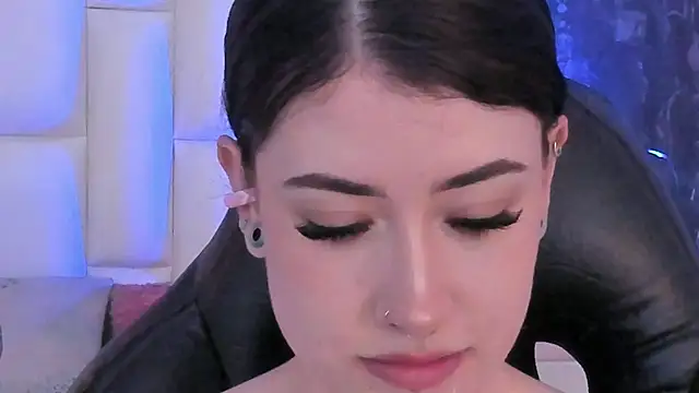 Snapshot of melody_suarez chatting on 02.07.25 melody suarez online show from 02.07.25