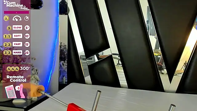 Snapshot of melody_suarez chatting on 02.28.25 melody suarez online show from 02.28.25