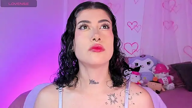 Snapshot of melody_suarez chatting on 09.28.25 melody suarez online show from 09.28.25