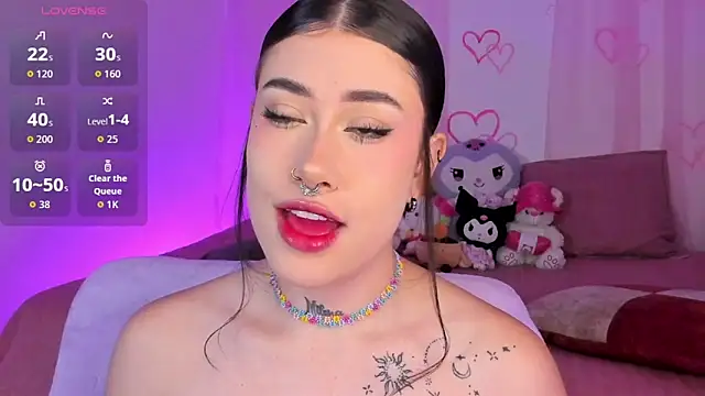 Snapshot of melody_suarez chatting on 10.14.25 melody suarez online show from 10.14.25