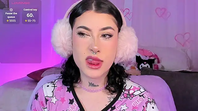 Snapshot of melody_suarez chatting on 11.02.25 melody suarez online show from 11.02.25