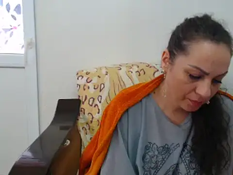 MissElla online show from 03.02.25