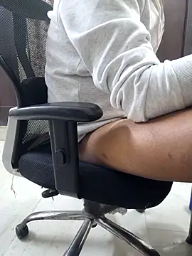 divyansh hyderabadi online show from 12.15.25