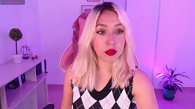 Dahlia  espresso online show from 01.31.25