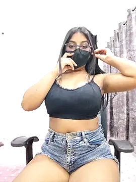 sanaya baby online show from 10.30.25