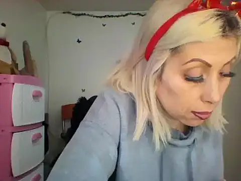 alixia81 online show from 12.10.24