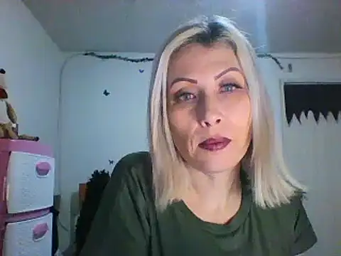 alixia81 online show from 12.16.24