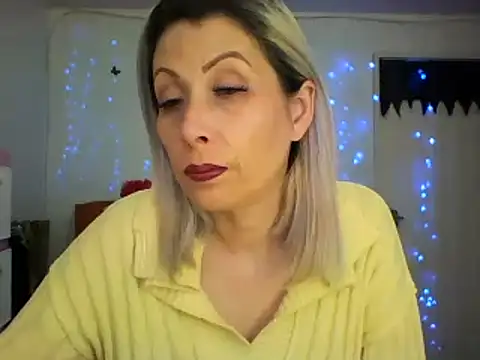 alixia81 online show from 03.16.25