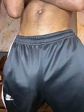 AaronCruz  online show from 02.07.25