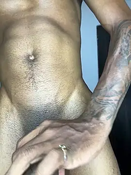 AaronCruz  online show from 02.09.25