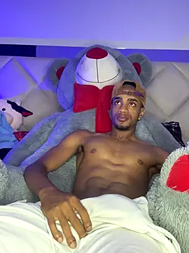 AaronCruz  online show from 10.17.25