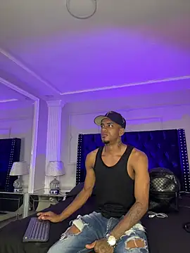 AaronCruz  online show from 02.26.26