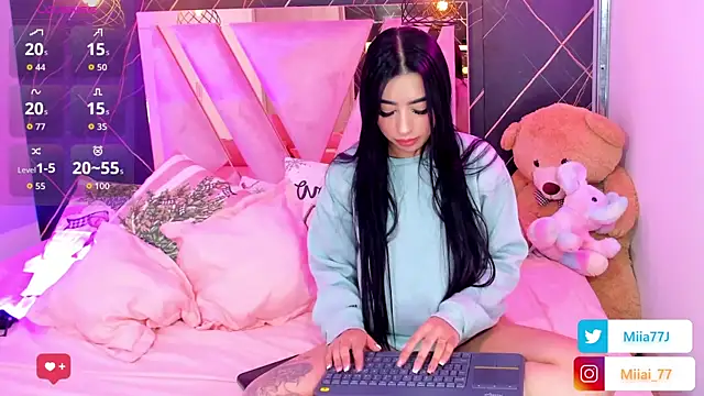 Miia77  online show from 12.22.25