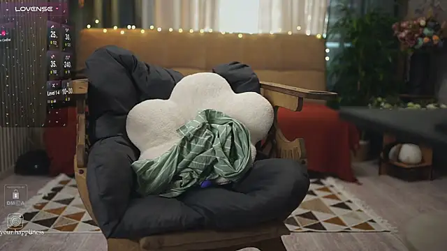 Feral Berrry  online show from 02.13.25