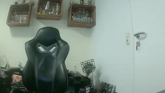 Snapshot of Malekith_79 chatting on 11.24.25 Malekith 79 online show from 11.24.25