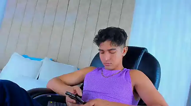 Snapshot of Muichiro_tokito1 chatting on 03.05.25 Muichiro tokito1 online show from 03.05.25