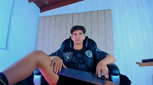 Snapshot of Muichiro_tokito1 chatting on 03.07.25 Muichiro tokito1 online show from 03.07.25