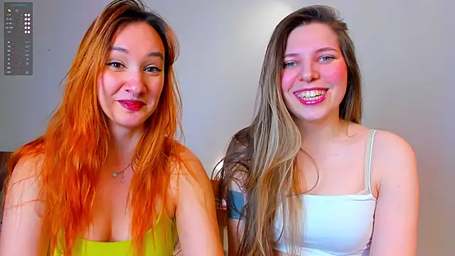 Snapshot of Annie_aww chatting on 12.11.24 Annie aww online show from 12.11.24