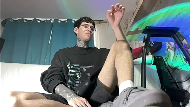 Saturno v online show from 01.11.25