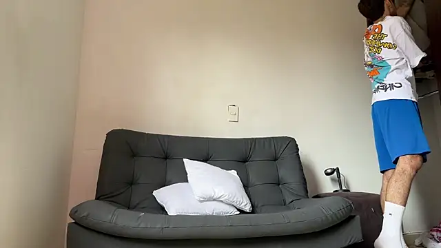 Saturno v online show from 03.20.25