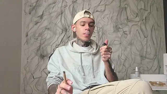 Saturno v online show from 10.11.25