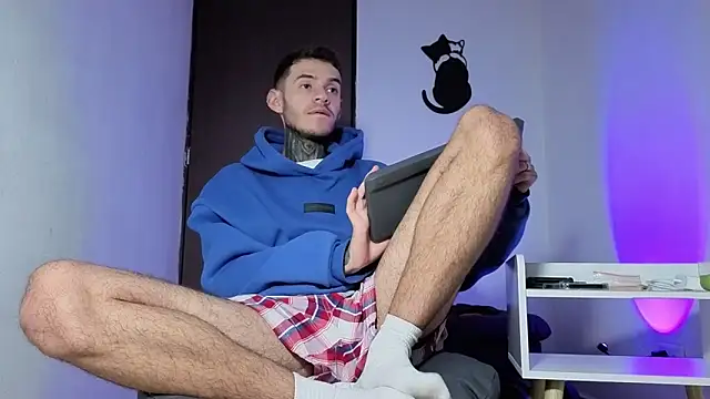 Saturno v online show from 01.11.26