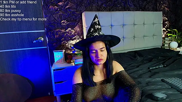 ChloeSanchezx online show from 10.31.25
