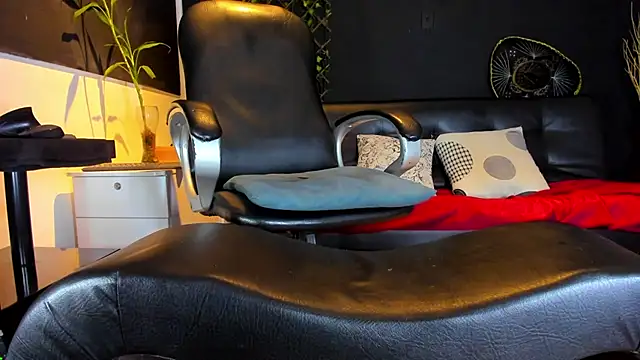 Snapshot of alessandro_wye chatting on 03.03.26 alessandro wye online show from 03.03.26