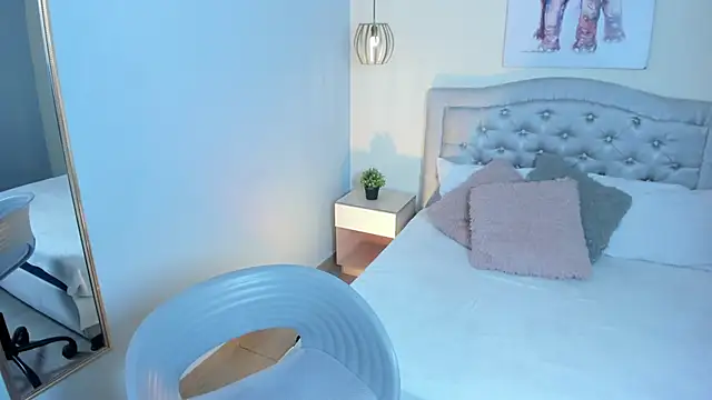 escarleth   online show from 11.26.25