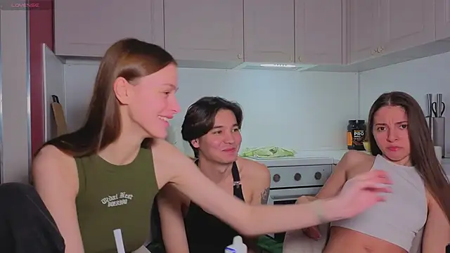 fcjuicy pussy online show from 11.27.25