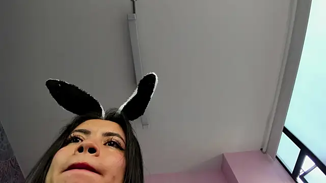 soyzarahtorres online show from 01.04.25