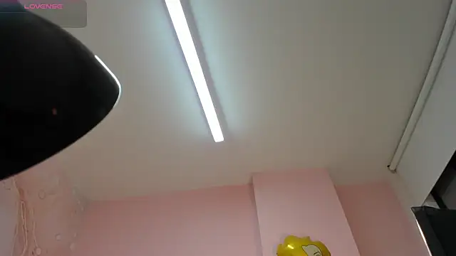 soyzarahtorres online show from 10.02.25