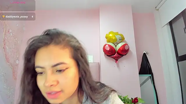 soyzarahtorres online show from 10.19.25