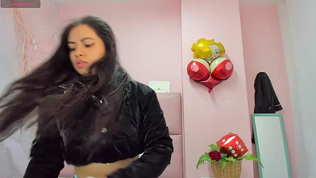 soyzarahtorres online show from 10.21.25