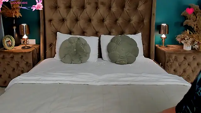 CalyMoon online show from 01.13.26