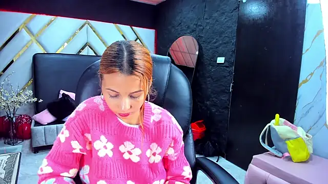 Paris Petit online show from 02.16.26