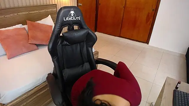 melody flowers online show from 12.18.24